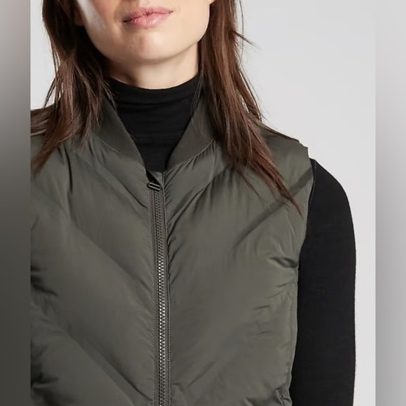 Athleta Jackets & Blazers - Athleta Women’s Arbor Olive Goose Down Inlet Vest - Size Small